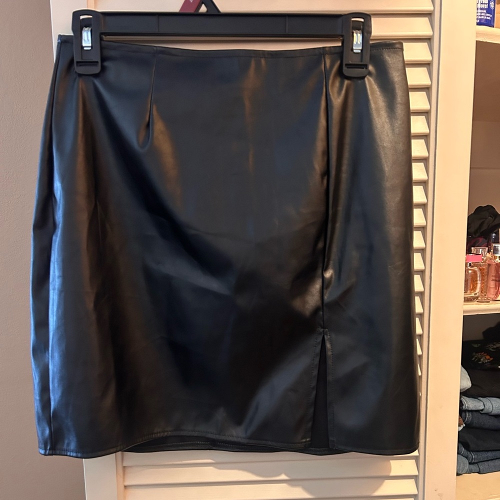 Women’s skirt